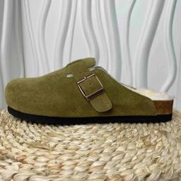 Green card suede and velvet slippers