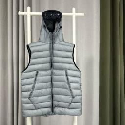 Vest hooded 1