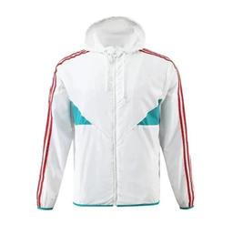 曼联白色球员版风衣