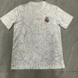 皇马训练服白色