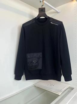 黑色（三角标口袋)