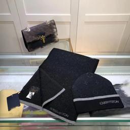 21-黑色白条纹套装