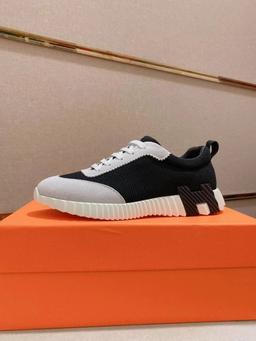 黑色 白面 黑字