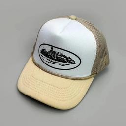 卡其色（游轮）