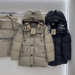 Burberry热门款 卡其色 白鸭绒