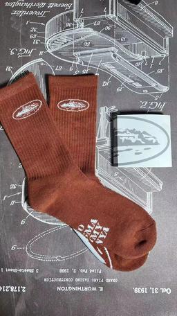 202300023 游轮棕色 袜子