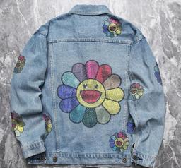 浅蓝色外套（太阳花钻）