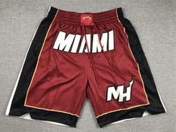 红色黑边白字母口袋