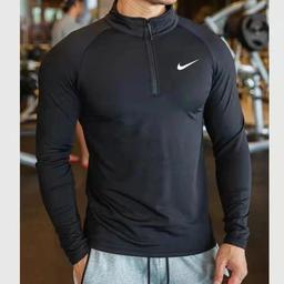 NK黑色拉链长袖