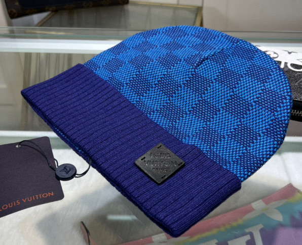 Single Hat 9 (full name letter black leather label)