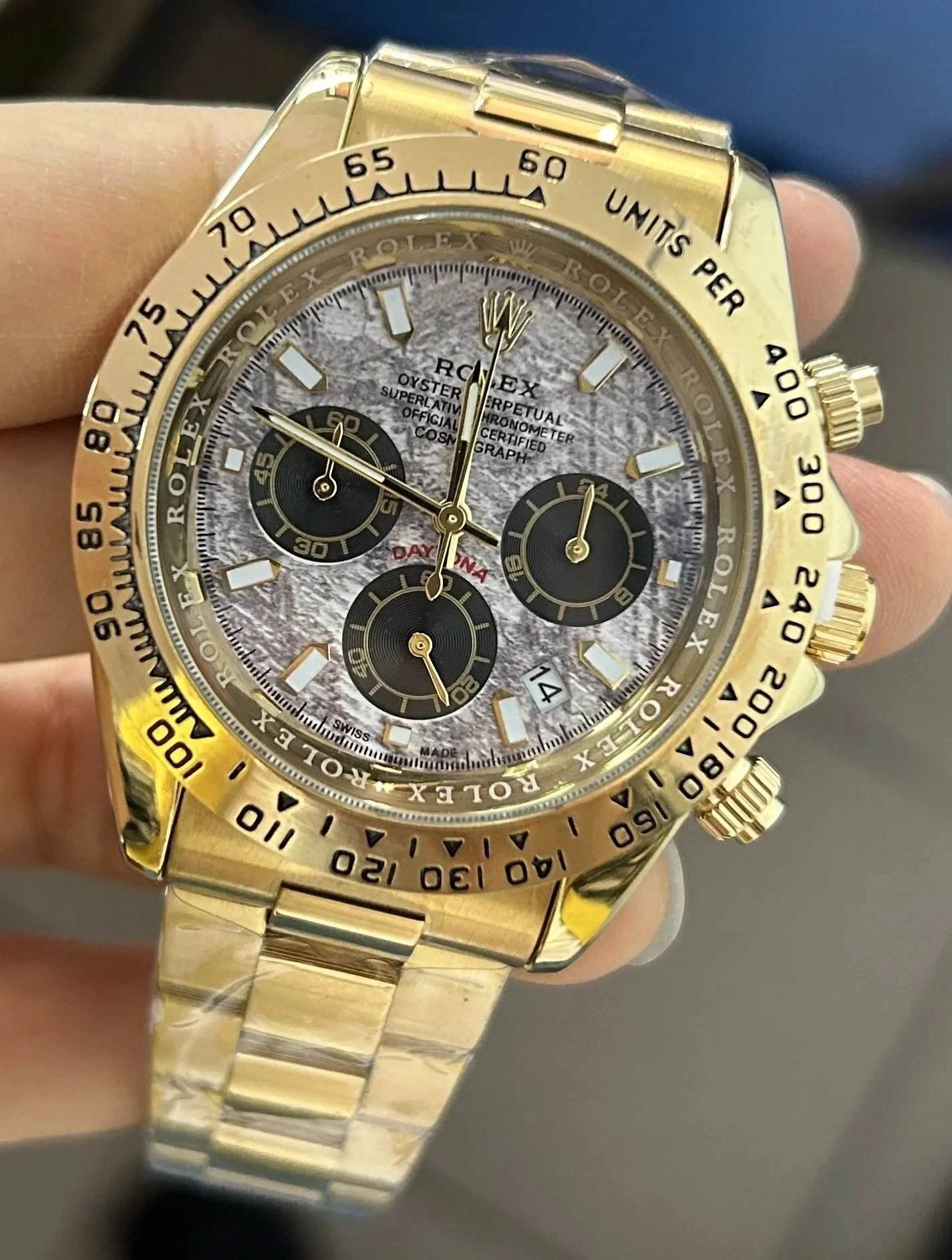 1 (Priority shipping for favorites)