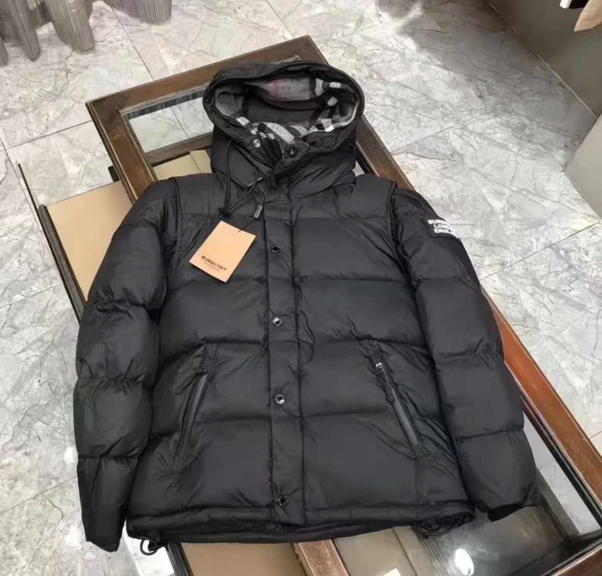 Burberry down jacket10
